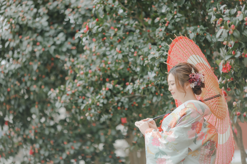 椿と綺麗な横顔と番傘と…