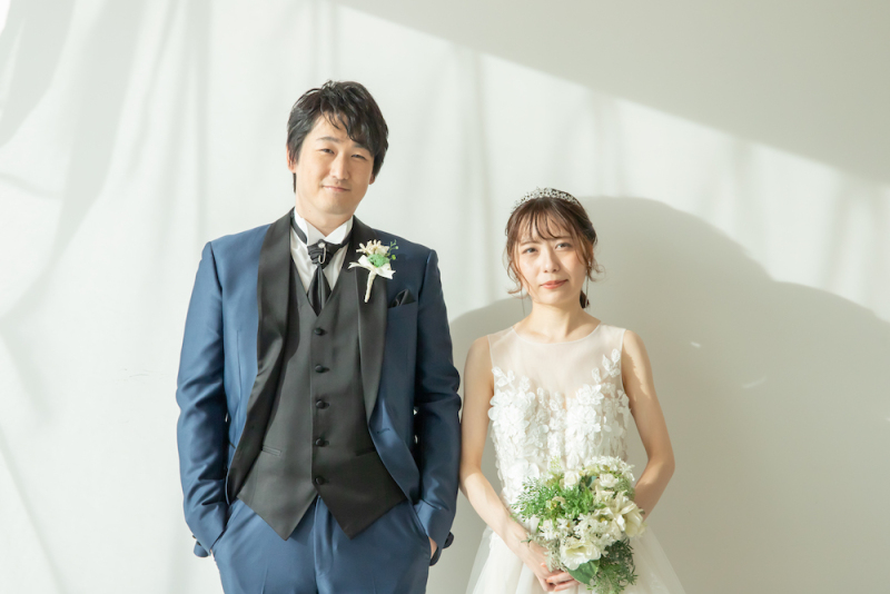 衣装やヘアメイクがより際立つまっしろな背景も◎