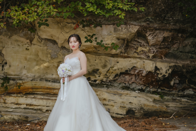 ロマンチックな背景と共に素敵なソロショット