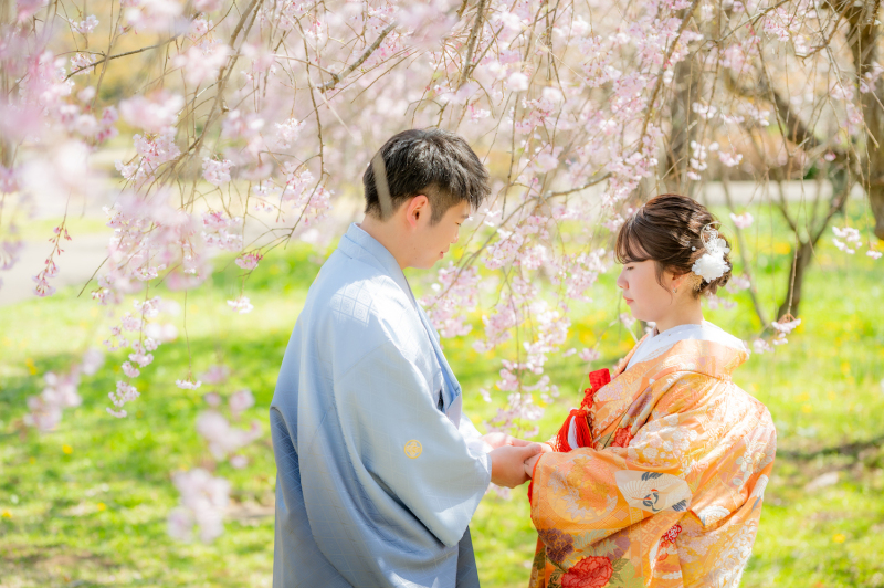 お二人手を繋いで♡