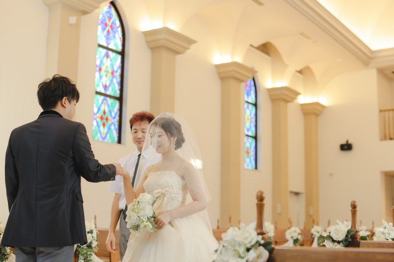 ご新郎様のもとへ