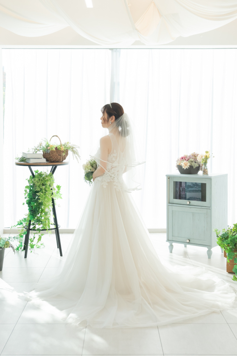新婦様ソロショット♡こだわりのウェディングドレス