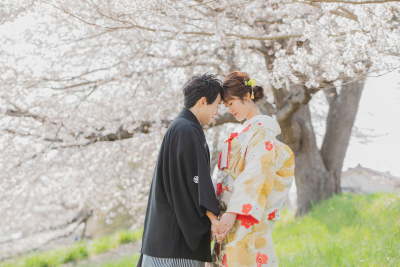 手を繋ぎ、いつまでも一緒に