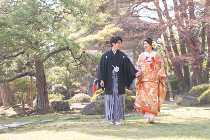 手を取り合って・・・