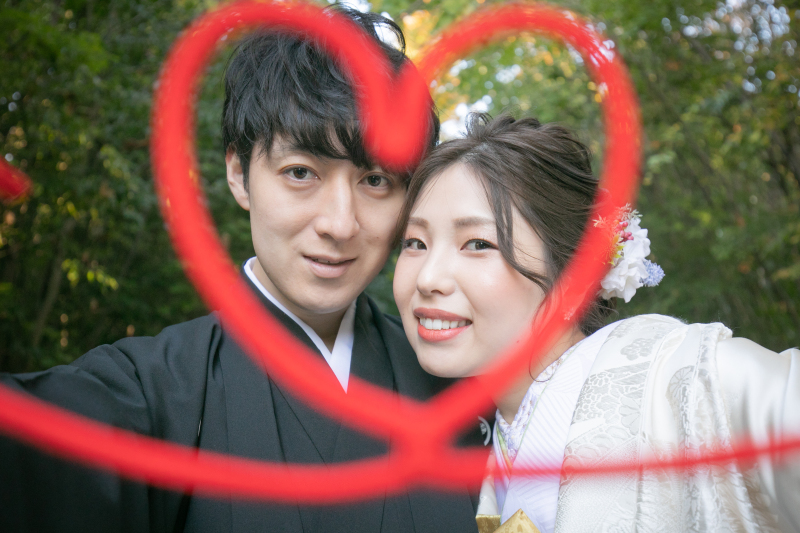 ハート型の赤い糸