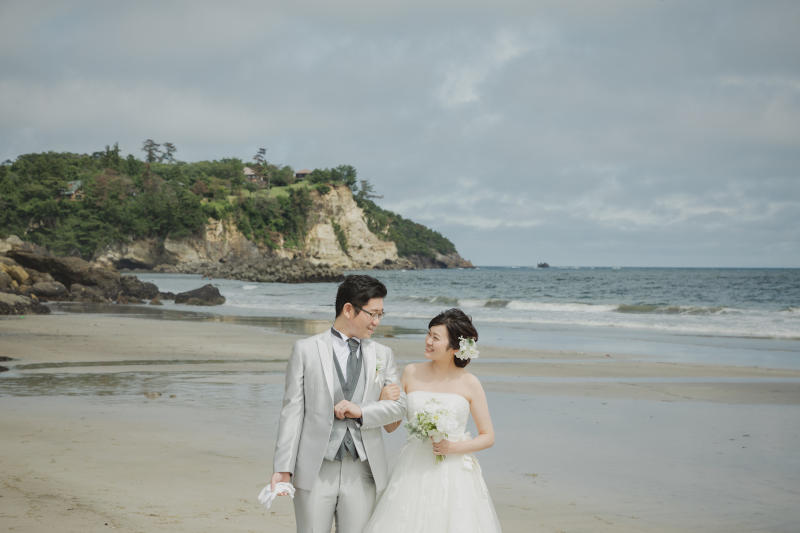 洋装はビーチで