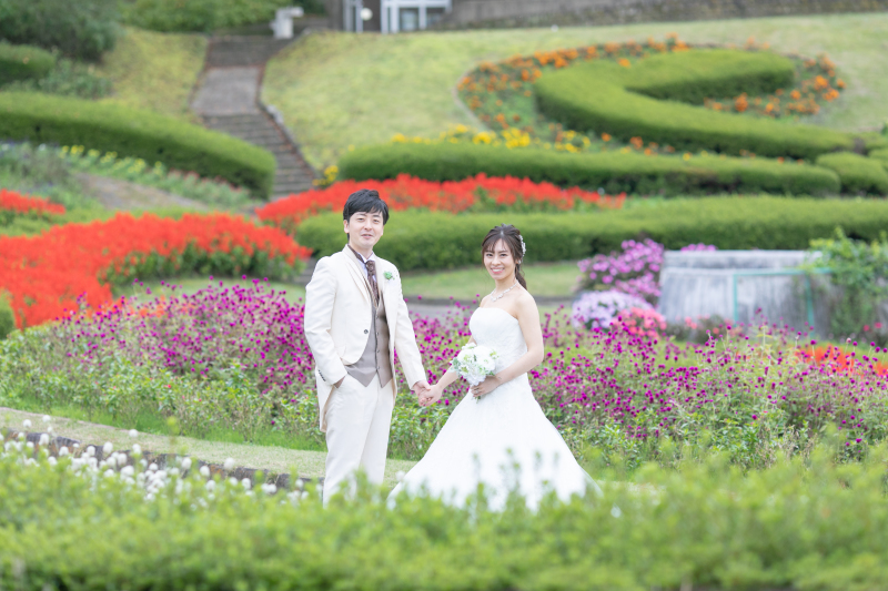 緑とお花のなかで