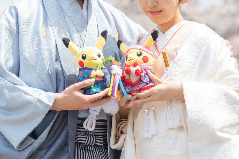 お持ち込みいただいた撮影小物も和装で合わせて♡