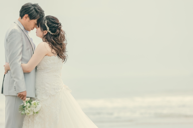 顔をぴったりとくっつけて