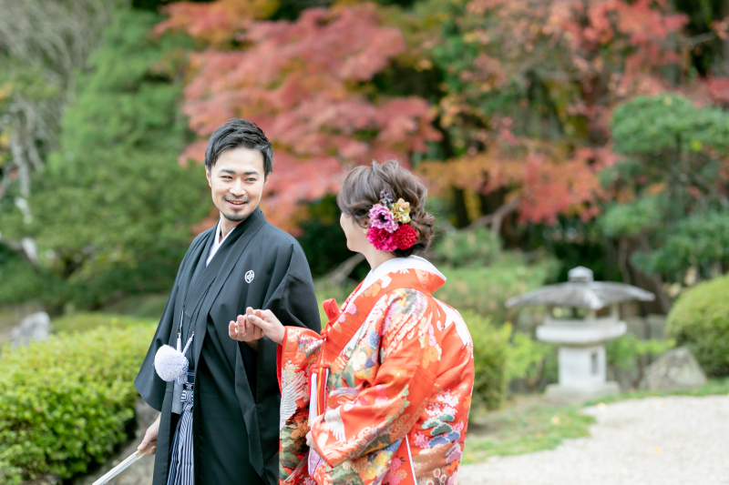 優しくエスコート