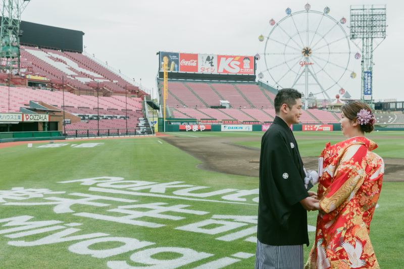 グラウンドに入って！