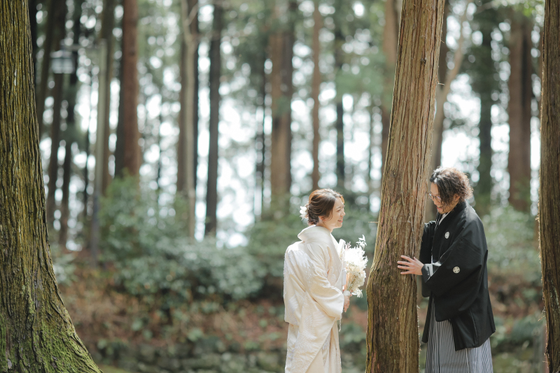 近くの森でかくれんぼ