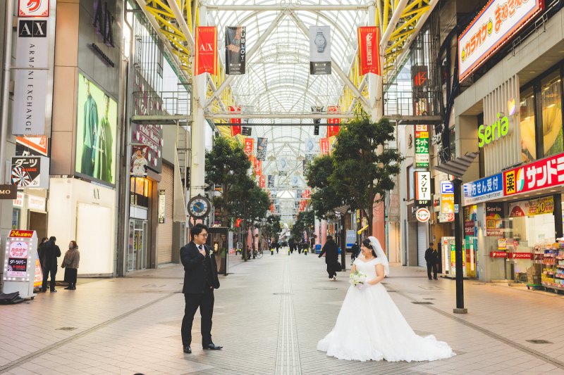 まずは、移動中のアーケードで！