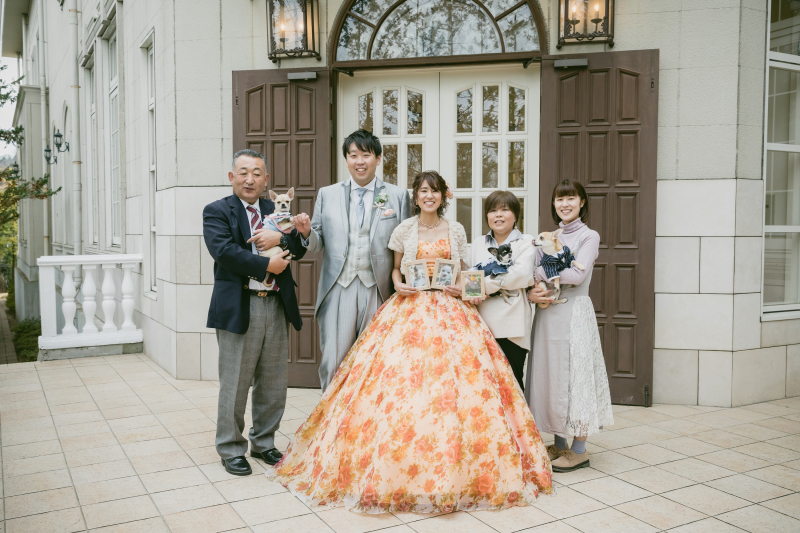 お二人のご衣装は、お持ち込みいただくのもOKです♡