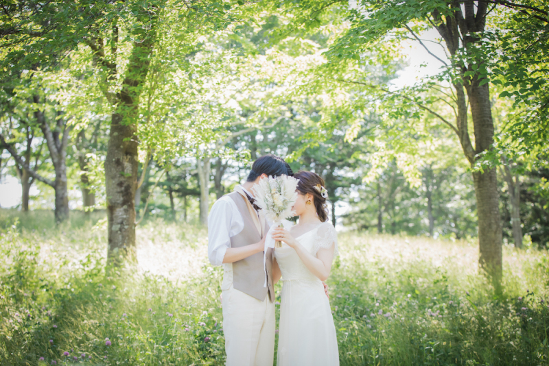 【みちのく杜の湖畔公園ロケーションフォト】和装＆洋装セットの2着プラン！（ヘアメイク・移動費・申請費・全データ付き）