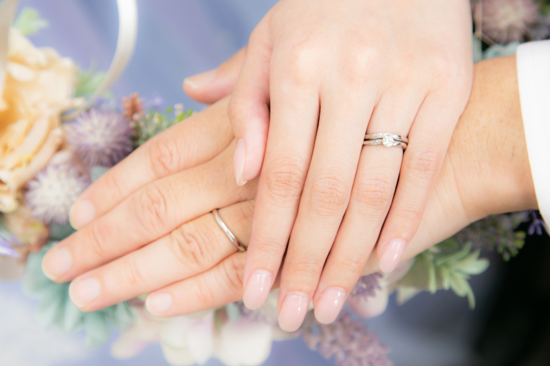 支え合う手と手．．．♡