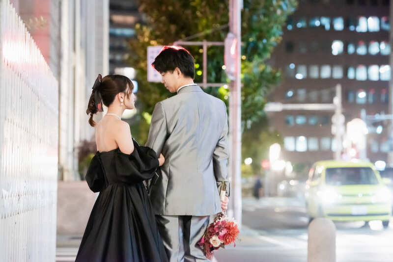 お二人の後ろ姿