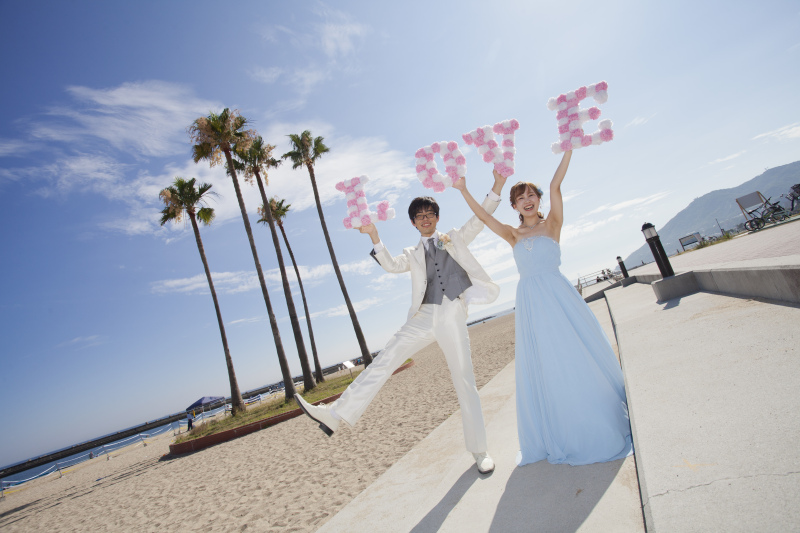 【洋装：ロケ撮影】