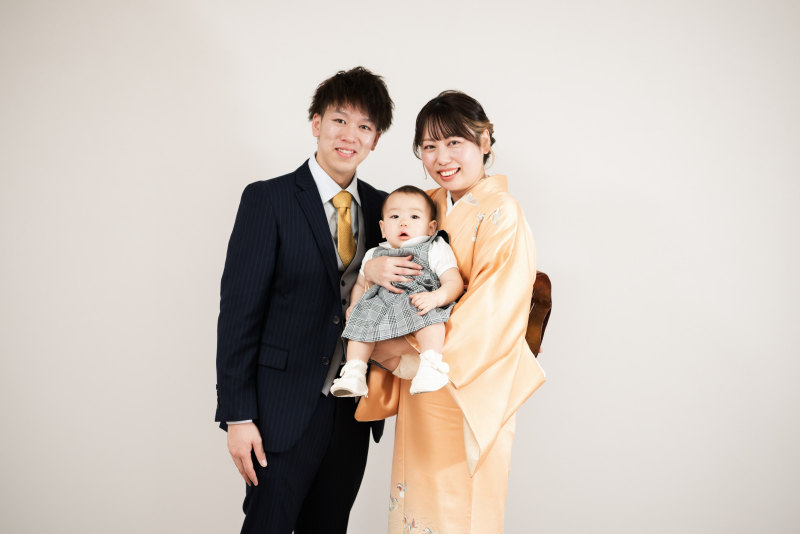 【洋装スタジオファミリーフォト】衣装追加料金なし(100着以上から選べる)◇撮影料・ヘアメイク・衣装・データ全て込み料金