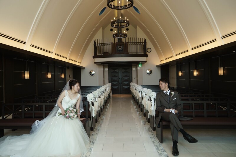 【チャペルフォト】ポートピアホテルのチャペルを貸切│ご家族も一緒に!衣装ランクによる追加料金なし!全て込み料金