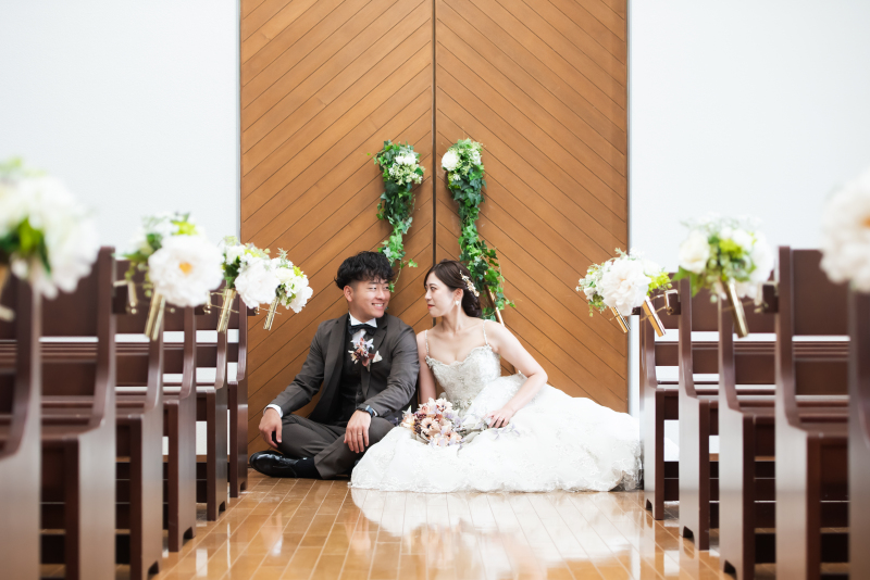 【チャペルフォト】ホテル北野プラザ六甲荘のチャペルを貸切|ご家族も一緒に!衣装ランクによる追加料金なし!全て込み料金