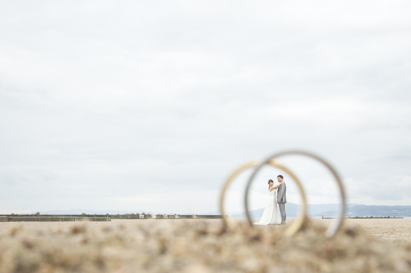 【洋装/海・砂浜ロケーション(須磨or舞子)】◇ロケ地1か所◇衣装ランクによる追加料金なし(100着以上から選べる)全て込み料金