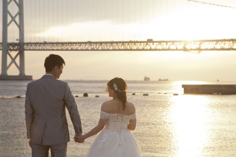 【洋装/海・砂浜ロケーション(須磨or舞子)】◇ロケ地1か所◇衣装ランクによる追加料金なし(100着以上から選べる)全て込み料金