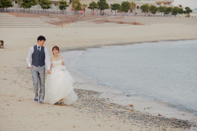 【洋装/海・砂浜ロケーション(須磨or舞子)】◇ロケ地1か所◇衣装ランクによる追加料金なし(100着以上から選べる)全て込み料金