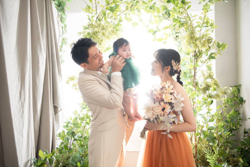 【洋装スタジオファミリーフォト】衣装追加料金なし(100着以上から選べる)◇撮影料・ヘアメイク・衣装・データ全て込み料金