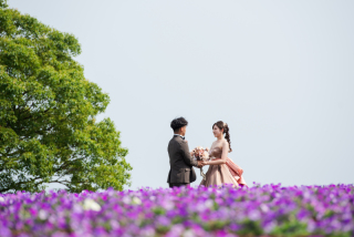 【あわじ花さじき洋装ロケ撮影】季節のお花に囲まれて♪自然あふれるショットを☆撮影料・ヘアメイク・衣装・データ全て込み料金