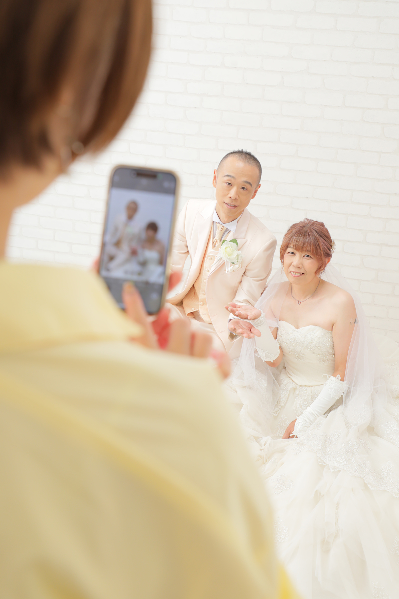 娘さんに見守られて