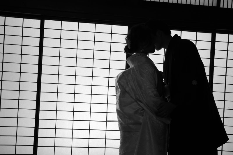 光と影を使って