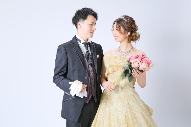 【ファミリーフォト】　新郎・新婦様・お子様で思い出のお写真をぜひ♪　1カットデータor六切り台紙1枚（立姿）どちらかを選べます！