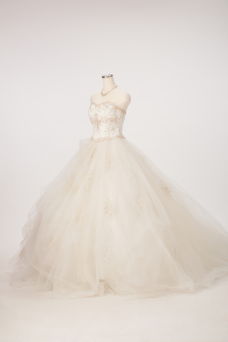 ウェディングドレス