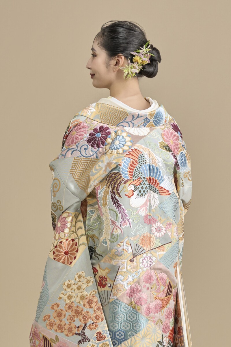 裂取り四季花文 - きれどりしきばなもん -