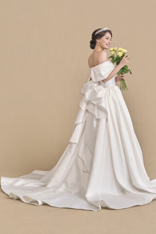 Courtly - コートリー - 