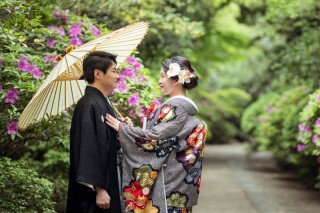 心安らぐ寺院とスタジオで彩る洋装フォト