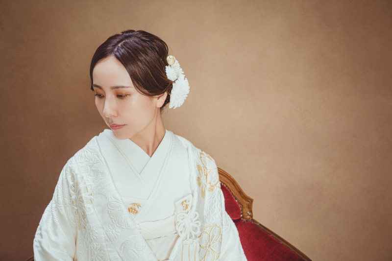 白無垢に合わせた懐剣筥迫のコーディネートも素敵