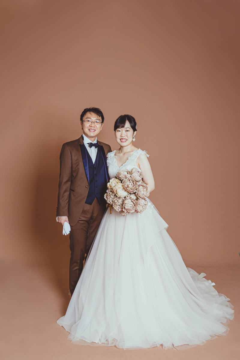 続いて2着目はウエディングドレスに