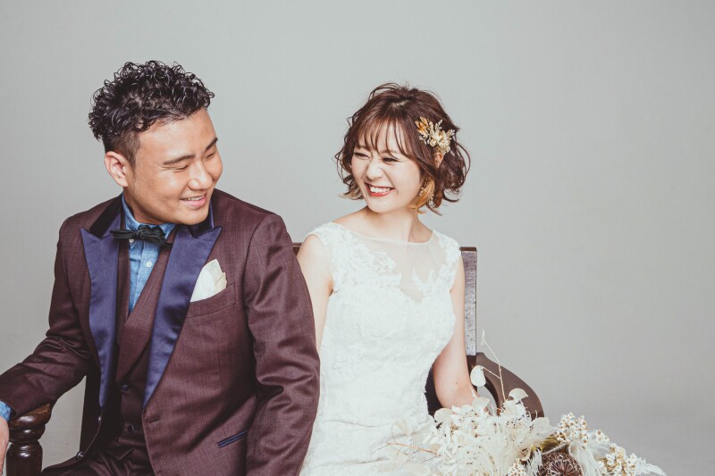 ウエディング&カラードレスONE+ONEプランでスタジオ撮影