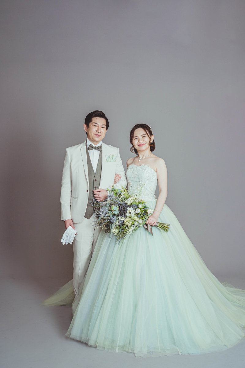 2着目はカラードレスにチェンジ