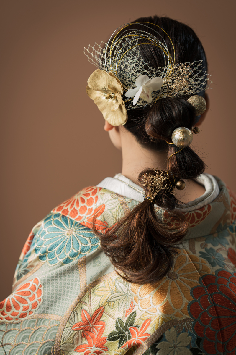 ゴールドのヘッドアクセサリー