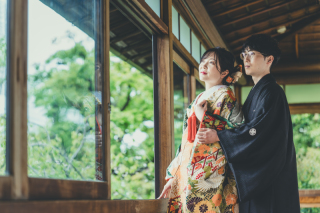 【料亭フォト】和装１着＋洋装１着｜老舗料亭「つきじ治作」で撮れる！｜平日限定
