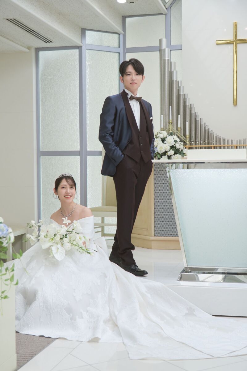 対照的なポーズ