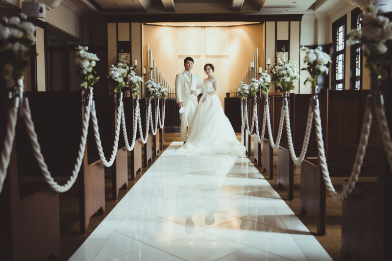 文化財ウエディングフォト_学士会館チャペルにて撮影