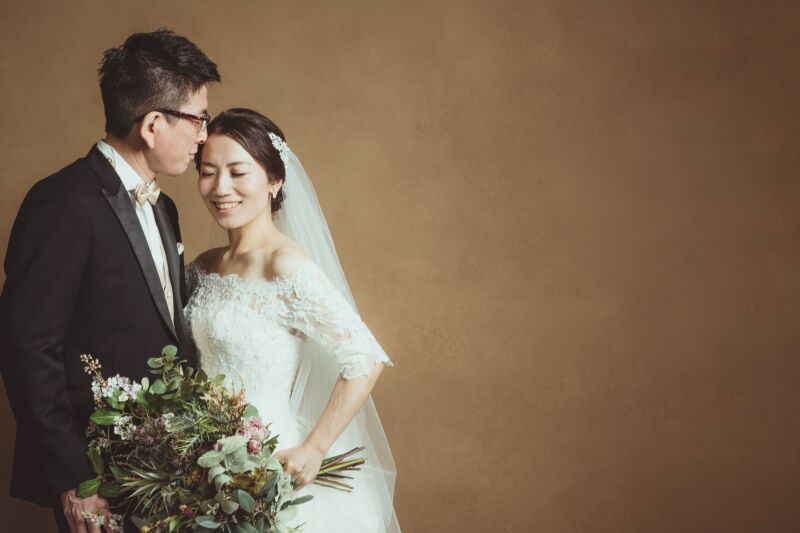 2着のドレス&タキシードでテイストを変えて撮影