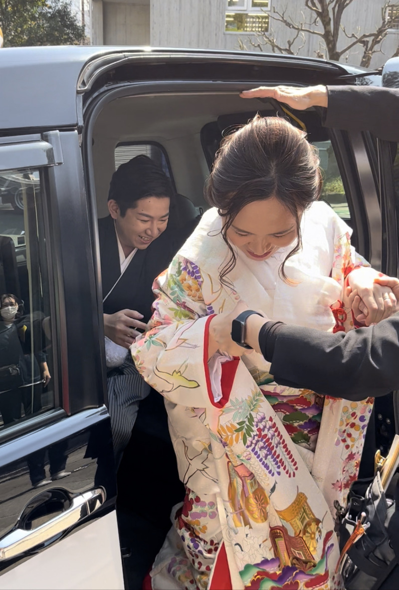 スタジオからロケ地まではタクシーで約5分