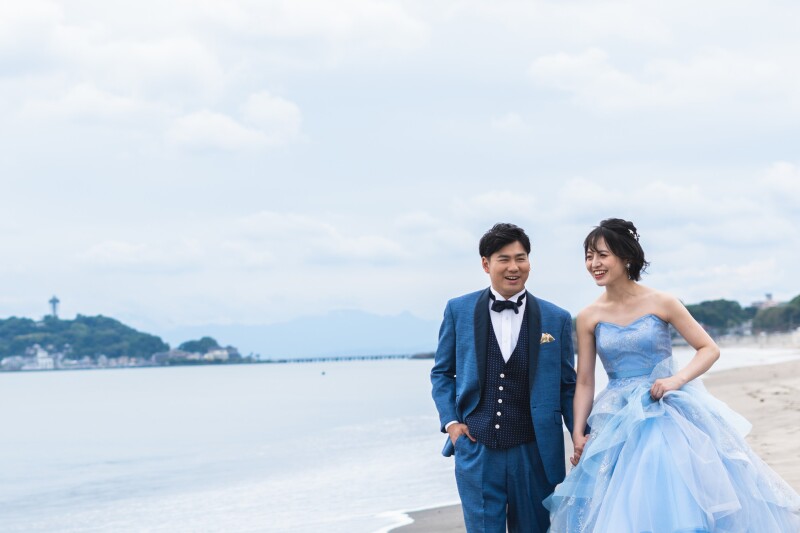 【鎌倉】〔チャペル+海〕洋装2着|海が一面に広がるチャペルとビーチ撮影