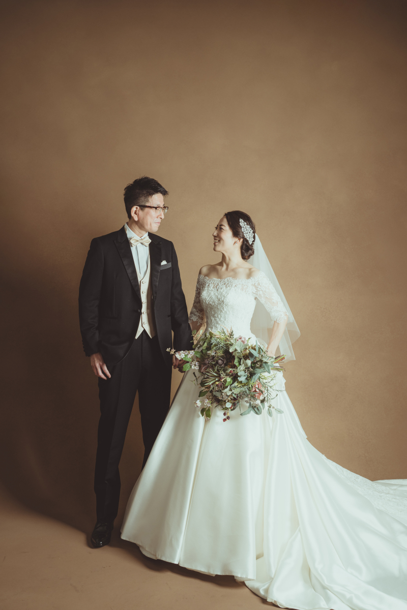 ウエディングドレスから撮影スタート♬