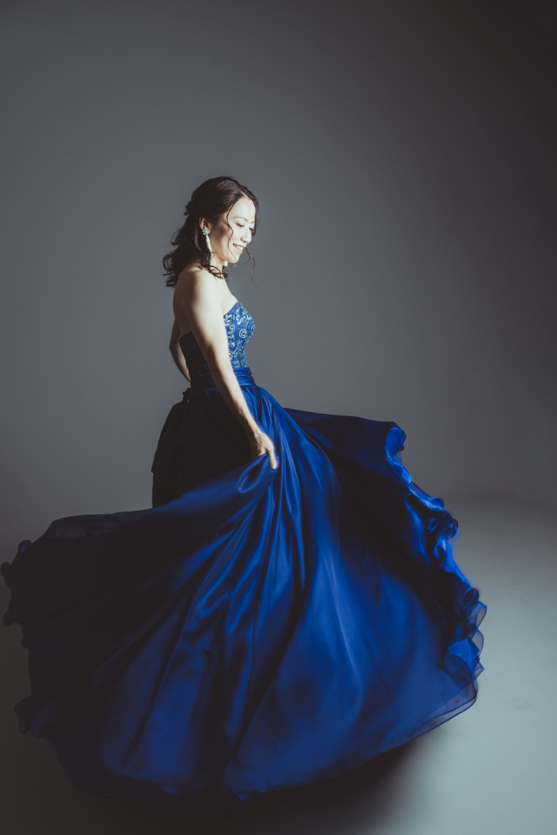 ドレス姿は動いている時も素敵♡